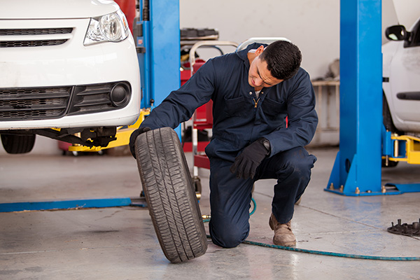 What Is The Difference Between Wheel Alignment and Tire Balancing?